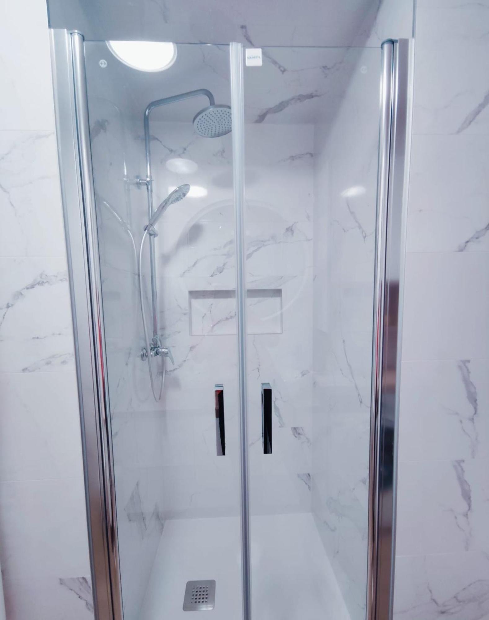 Lumani Apartment Zagreb With Free Parking מראה חיצוני תמונה