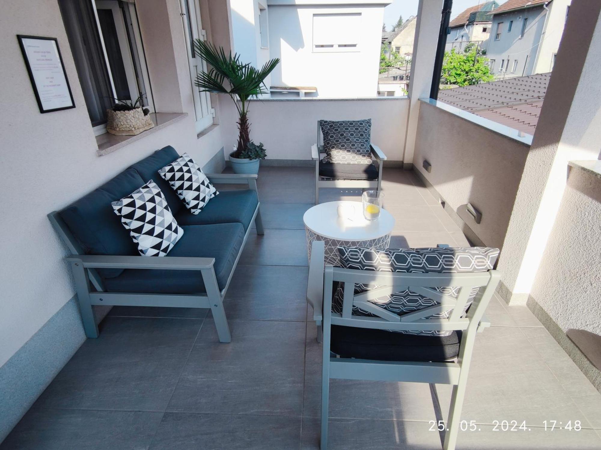 Lumani Apartment Zagreb With Free Parking מראה חיצוני תמונה